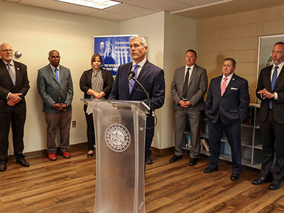 Photo of press conference