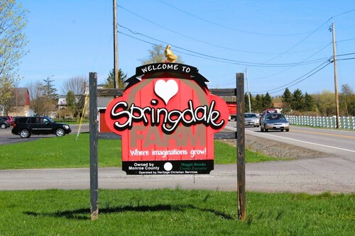 Entry sign at Springdale Farm